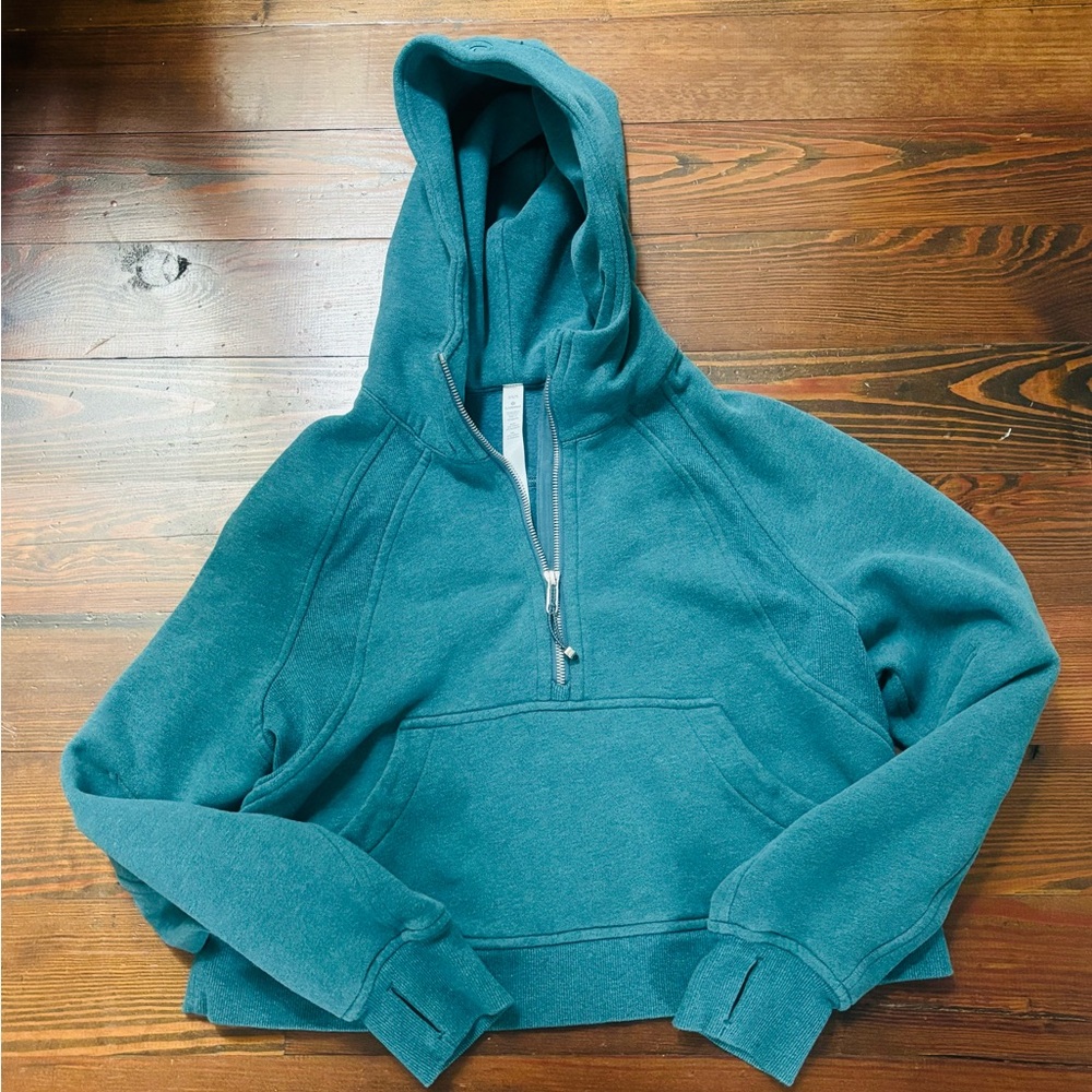 Lululemon cropped zipped turquoise hoodie